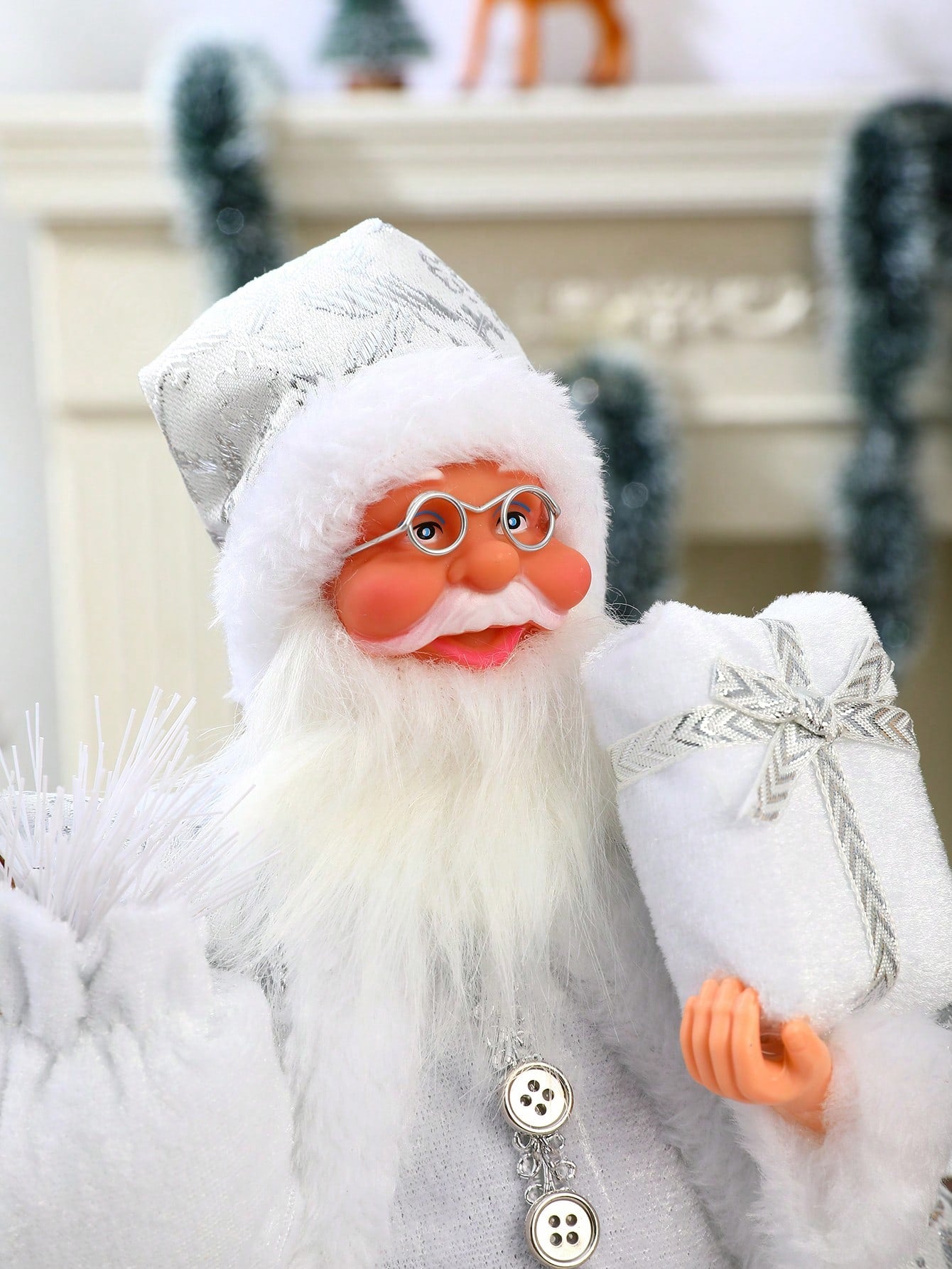 Sitting Santa Claus Christmas Figurine