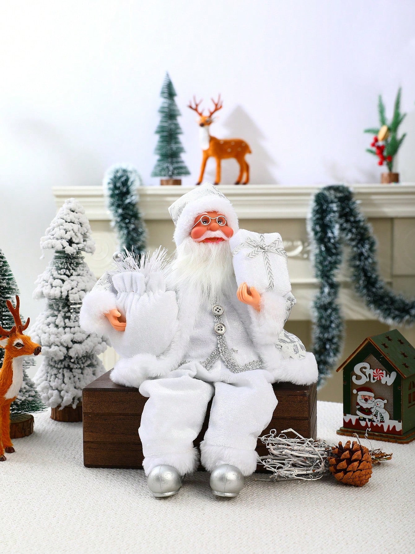 Sitting Santa Claus Christmas Figurine