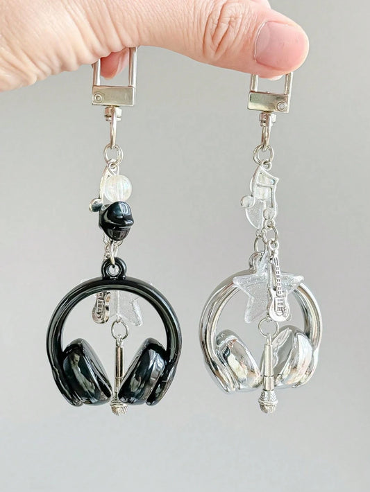 Unisex Music Earphone Keychain