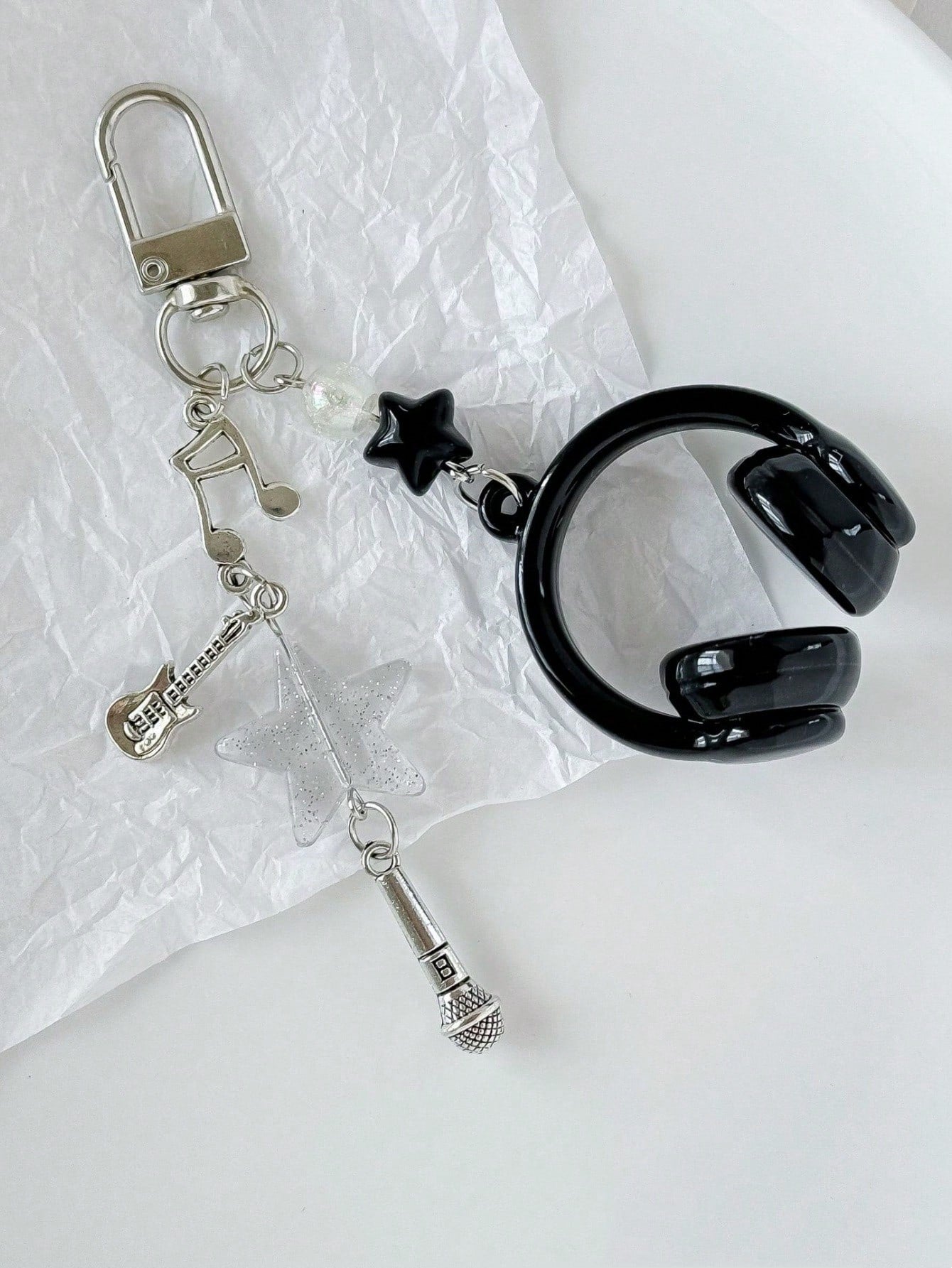 Unisex Music Earphone Keychain