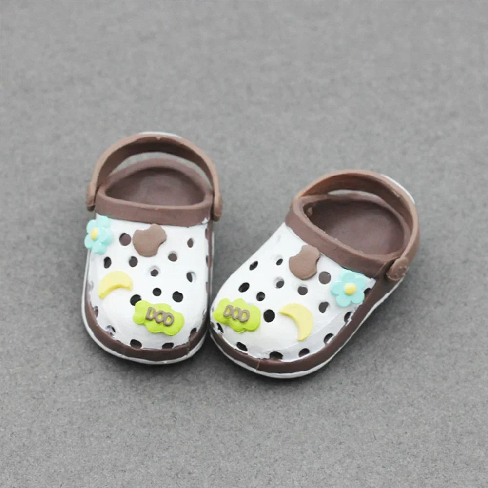POP MART Labubu Doll 3.0 Slipper Shoes – 17cm Accessory Set