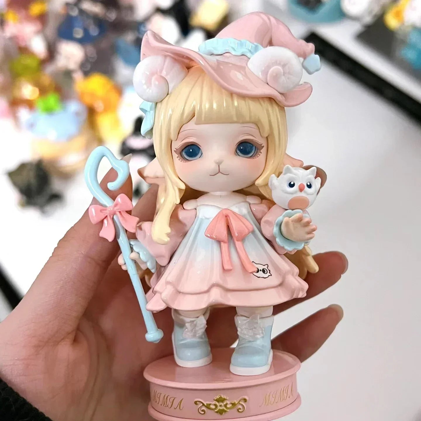 Popmart Labubu Mimia Cute Girl Figure Art Toy Gift
