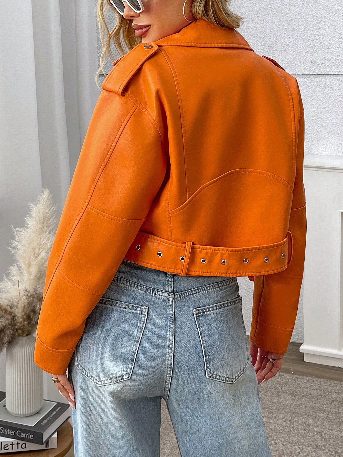 Women's Minimalist Cropped Zip-Up Jacket